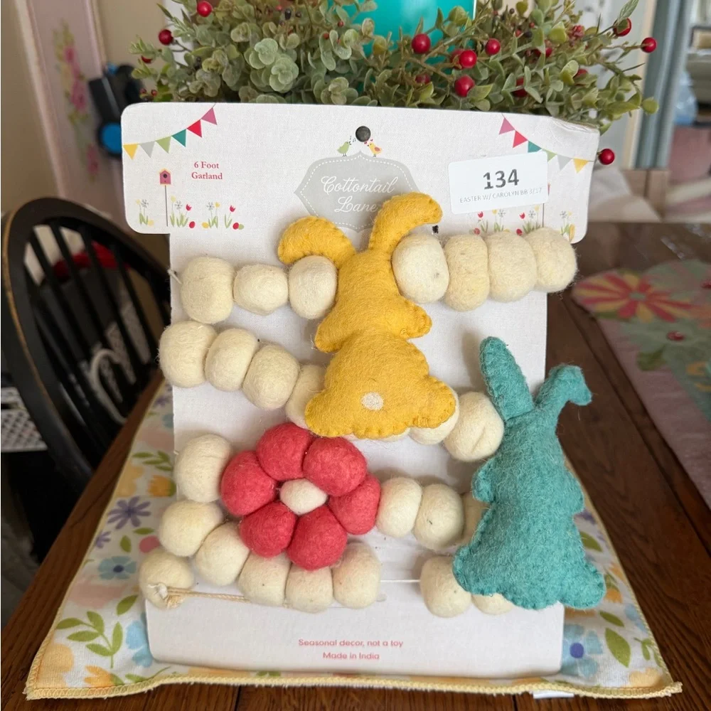 Felt Bunny & Flower Garland with Cream Beads Please see additional pictures 6 ft